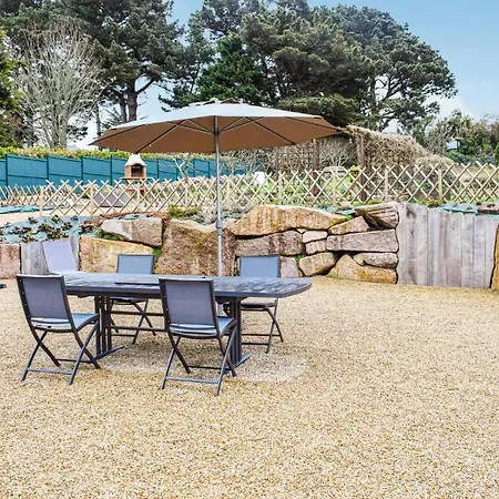 Beautiful In With Wifi Holiday home